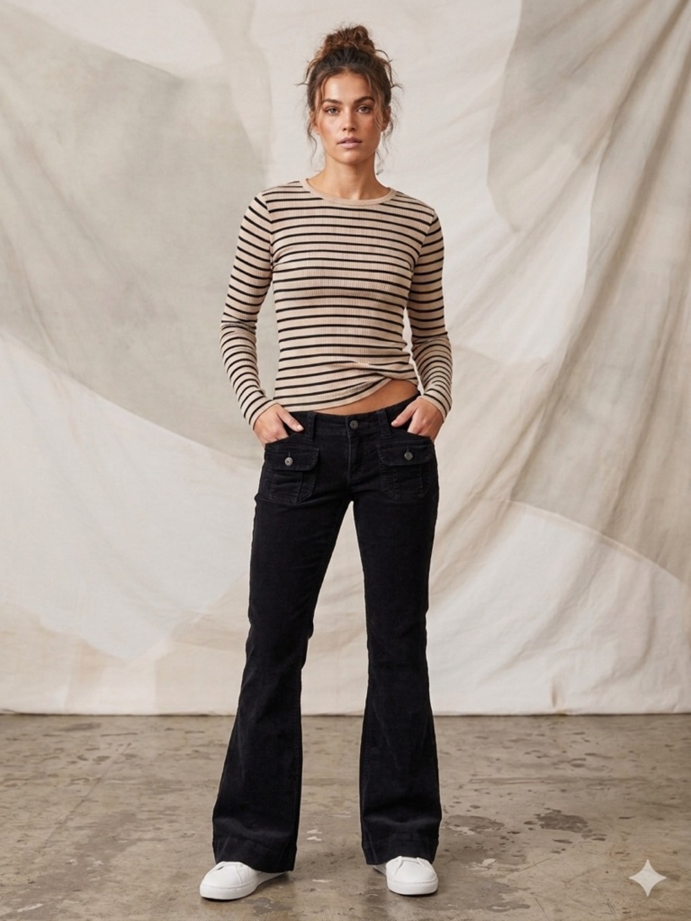 VTG Unionbay Black Corduroy Flare Pants – Low Rise Y2K Cargo Style – Size 7